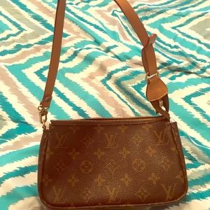 Luis Vuitton Purse